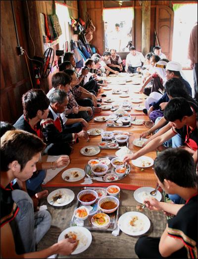 Cham ethnic wedding ceremony