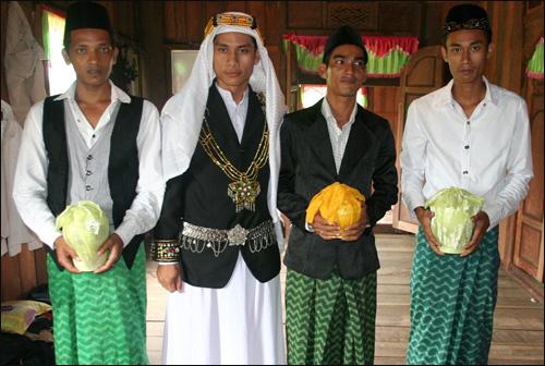 Cham ethnic wedding ceremony