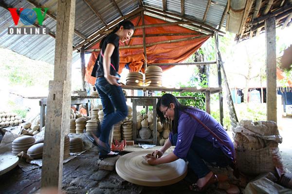 Thanh Ha Ceramic Village in Hoi An Ancient Town Thanh Ha Ceramic Village in Hoi An Ancient Town