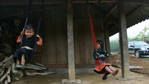 Joining Fun in Traditional games of children in Vietnam’s mountainous region Joining Fun in Traditional games of children in Vietnam’s mountainous region