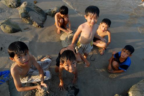 Joining Fun in Traditional games of children in Vietnam’s mountainous region