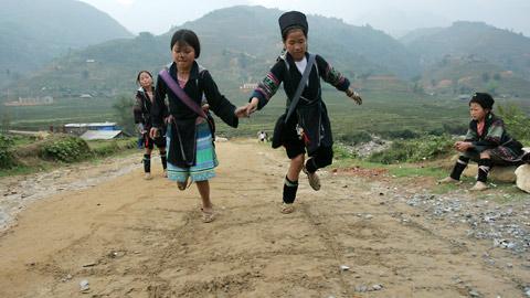 Joining Fun in Traditional games of children in Vietnam’s mountainous region Joining Fun in Traditional games of children in Vietnam’s mountainous region