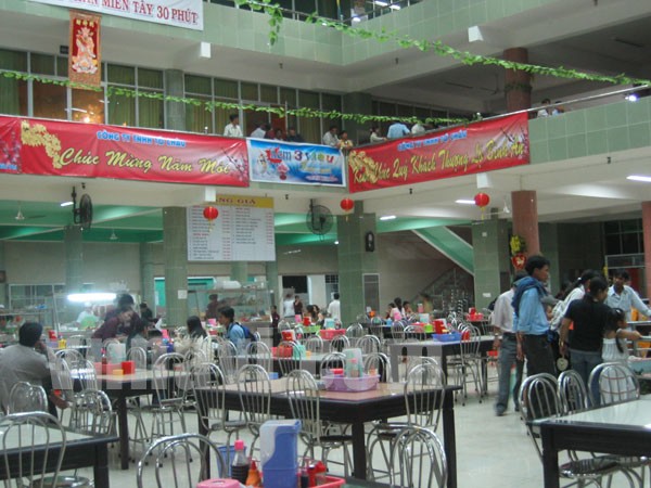 To Chau Restaurant